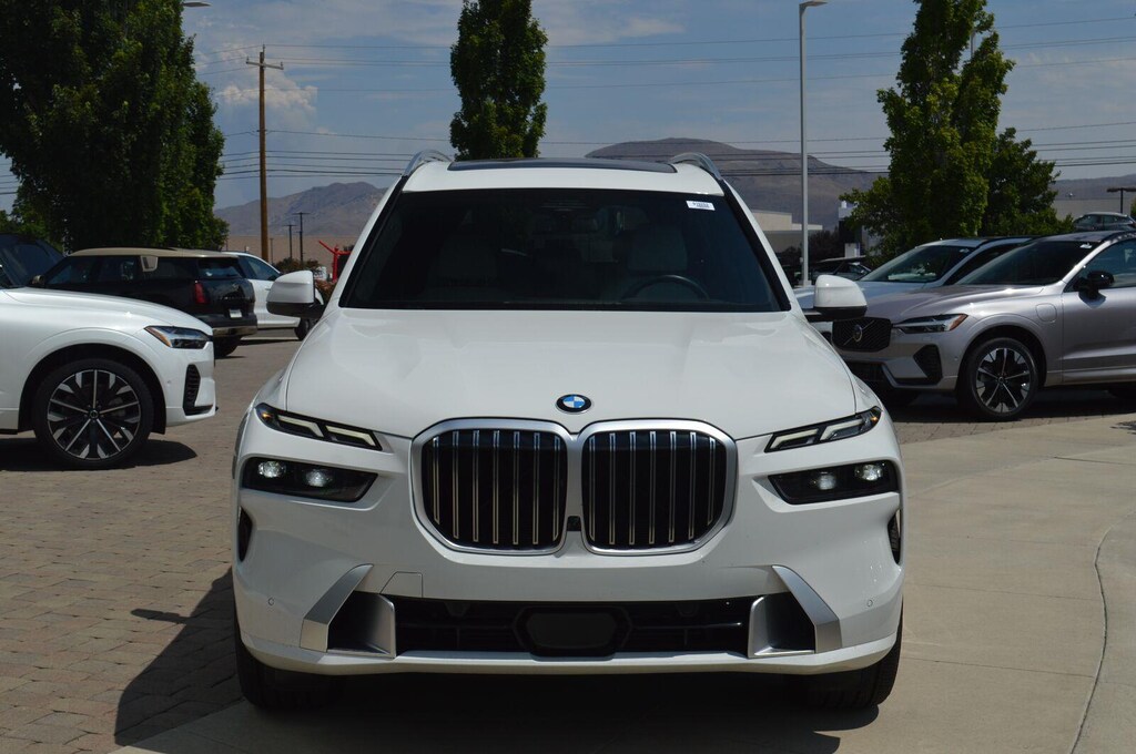 Certified 2026 BMW X7 xDrive40i Sports Activity Vehicle