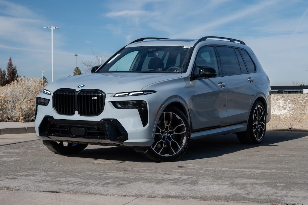 New 2026 BMW X7 M60i Sports Activity Vehicle