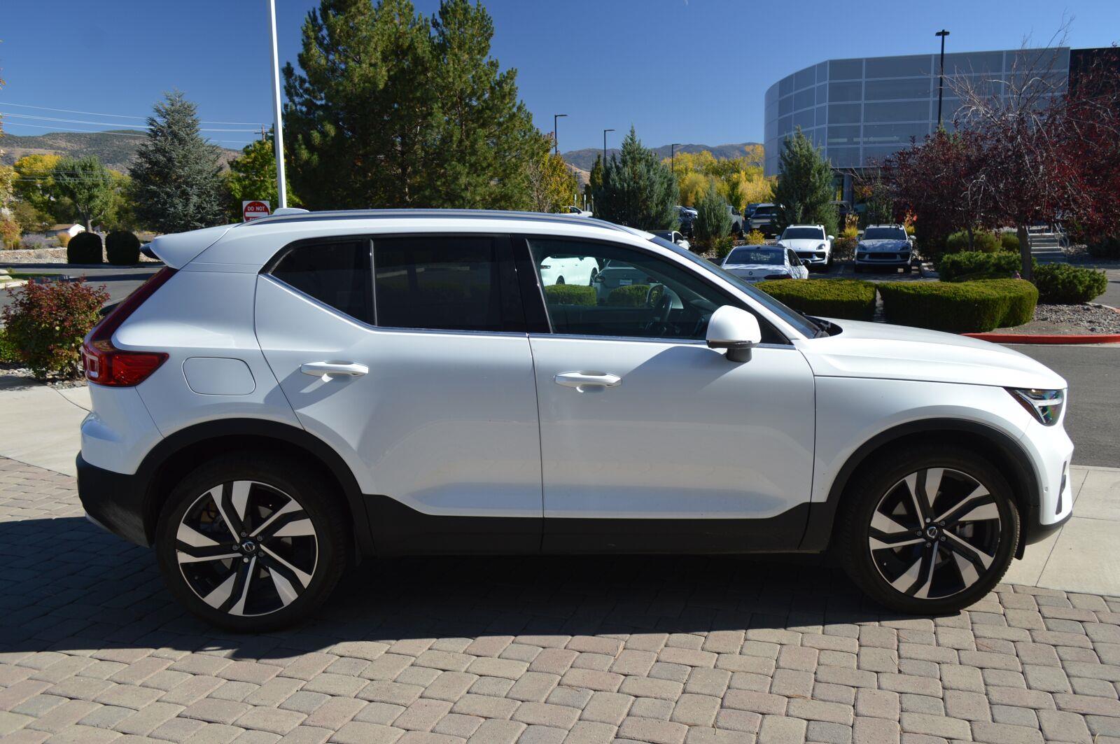 Used 2023 Volvo XC40 Ultimate Bright Theme SUV