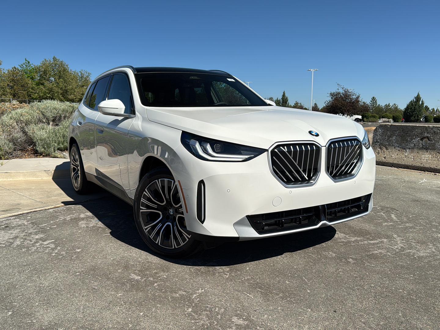 2026 BMW X3 30 XDRIVE's photo