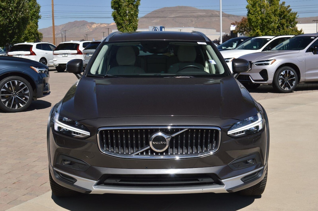 Used 2021 Volvo V90 Cross Country T6 Wagon