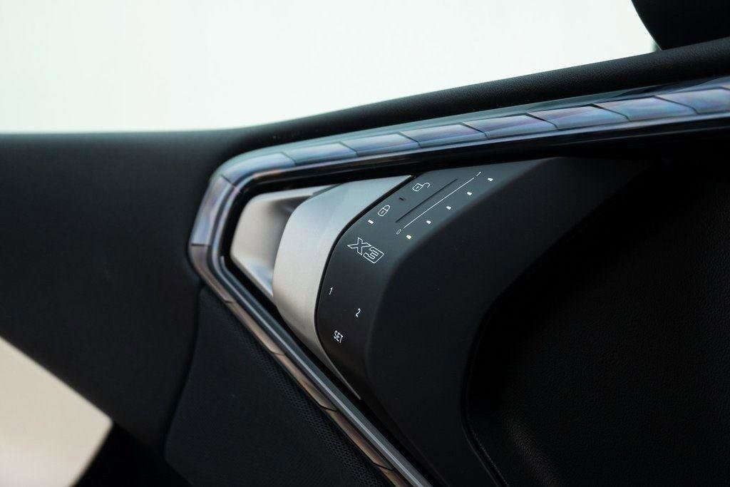2026 BMW X3 30 - Photo 14
