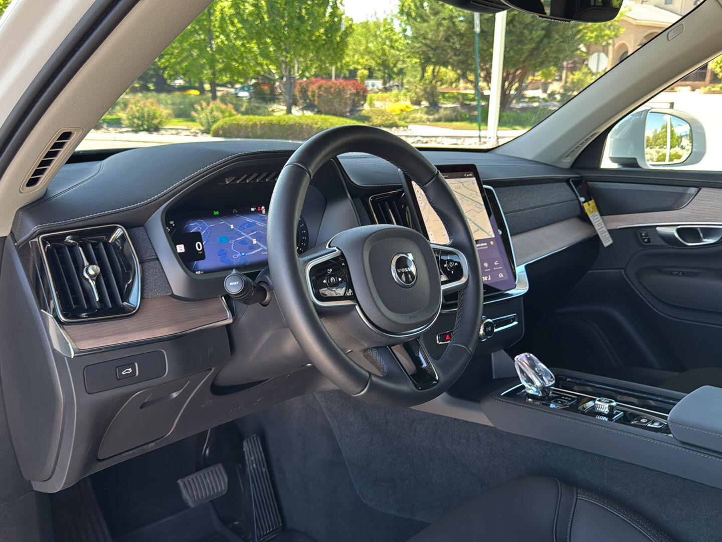2026 Volvo XC90 Plus - Photo 21