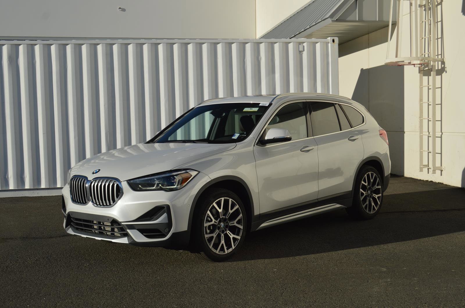 2021 BMW X1 28i's photo