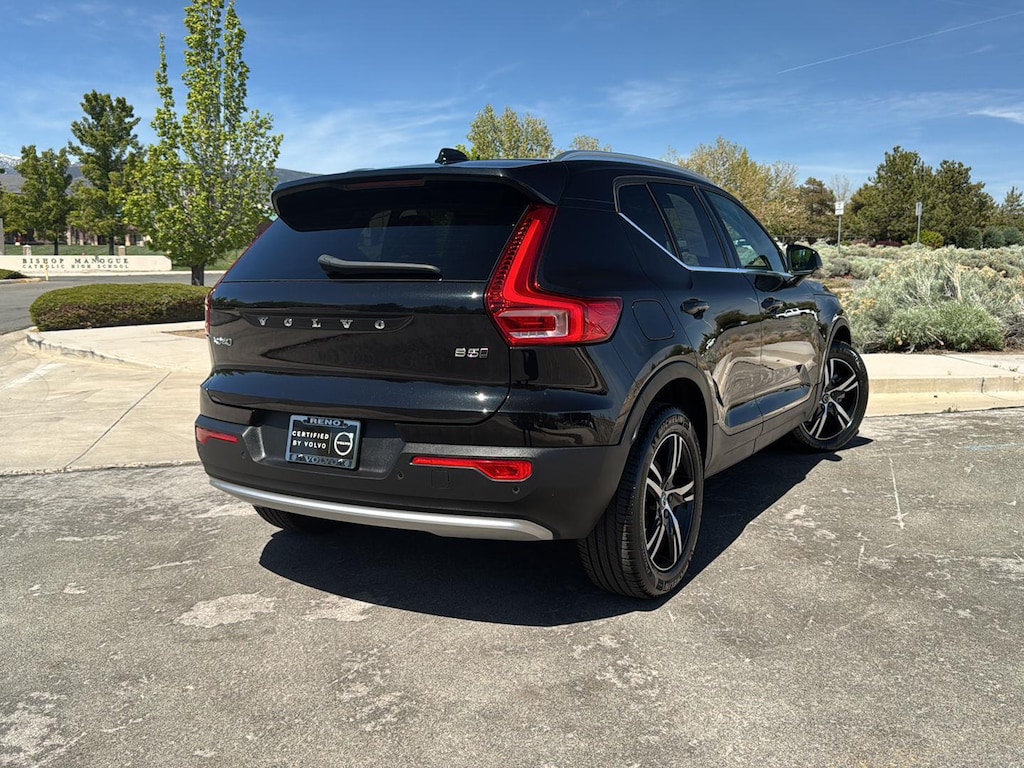 Certified 2025 Volvo XC40 Core Bright Theme SUV