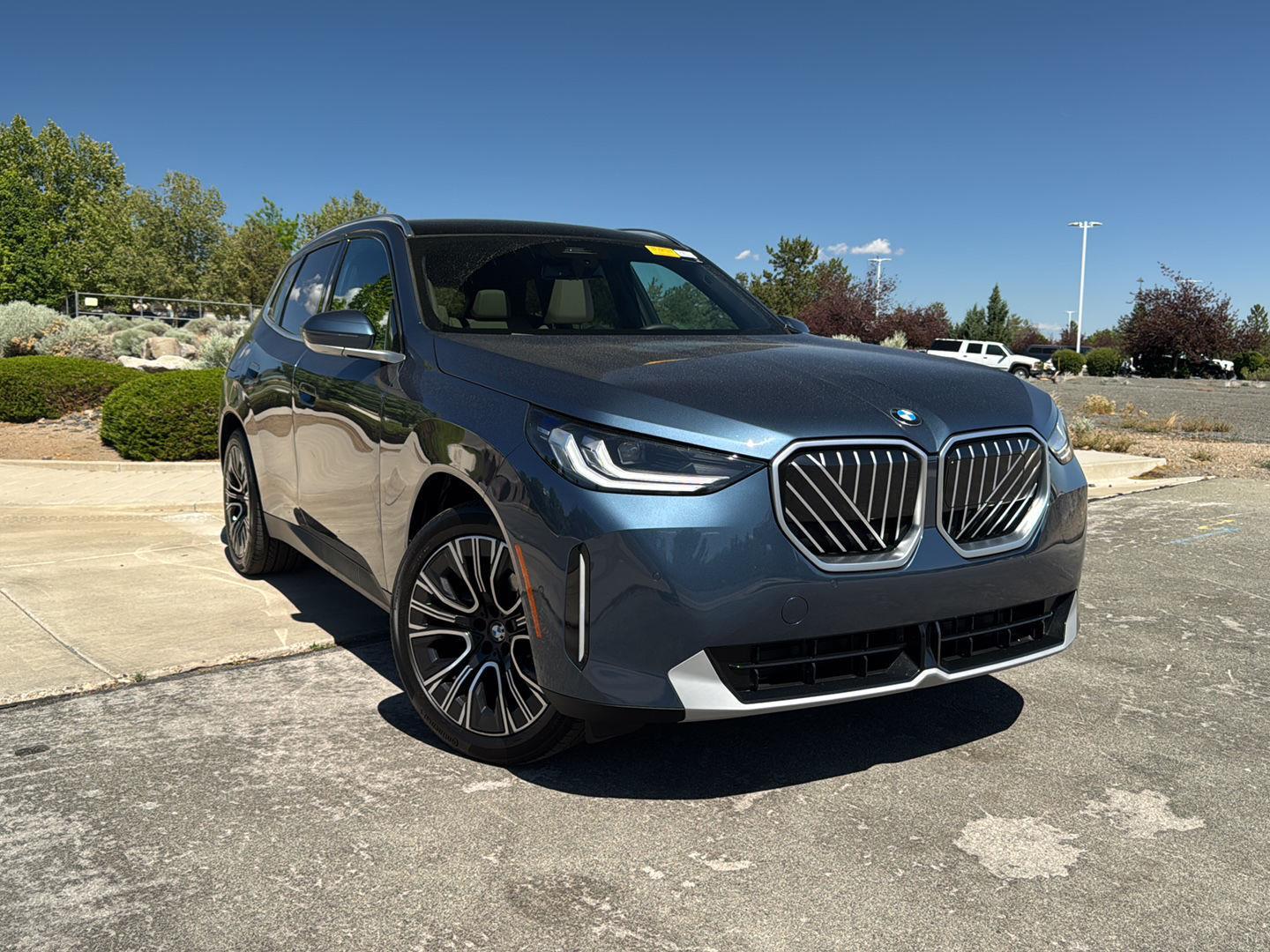 2025 BMW X3 30 XDRIVE's photo