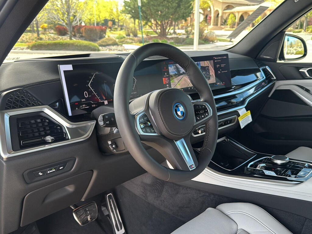 New 2026 BMW X5 xDrive50e Sports Activity Vehicle