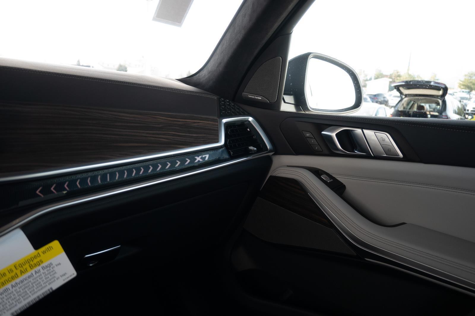 2026 BMW X7 40i - Photo 30