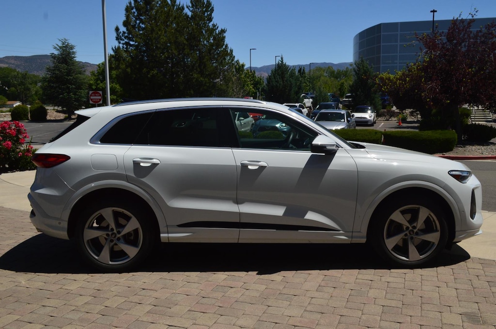Used 2025 Audi Q5 Prestige SUV