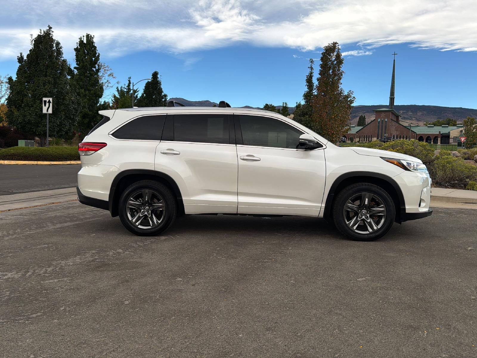 Used 2019 Toyota Highlander Limited Platinum SUV