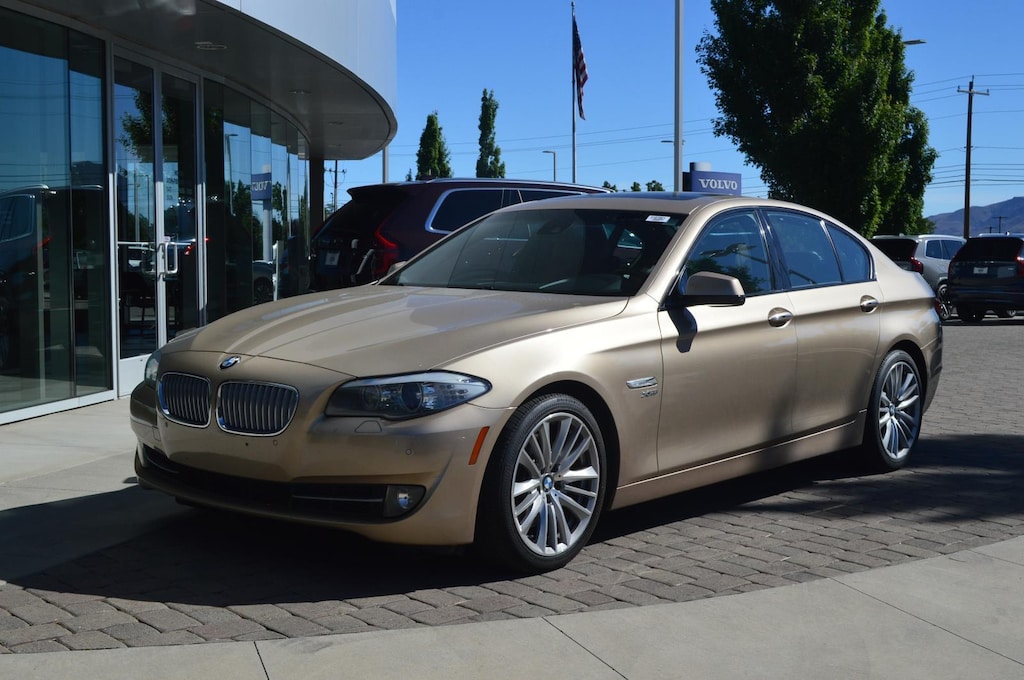 Used 2011 BMW 5 Series 550i xDrive Sedan