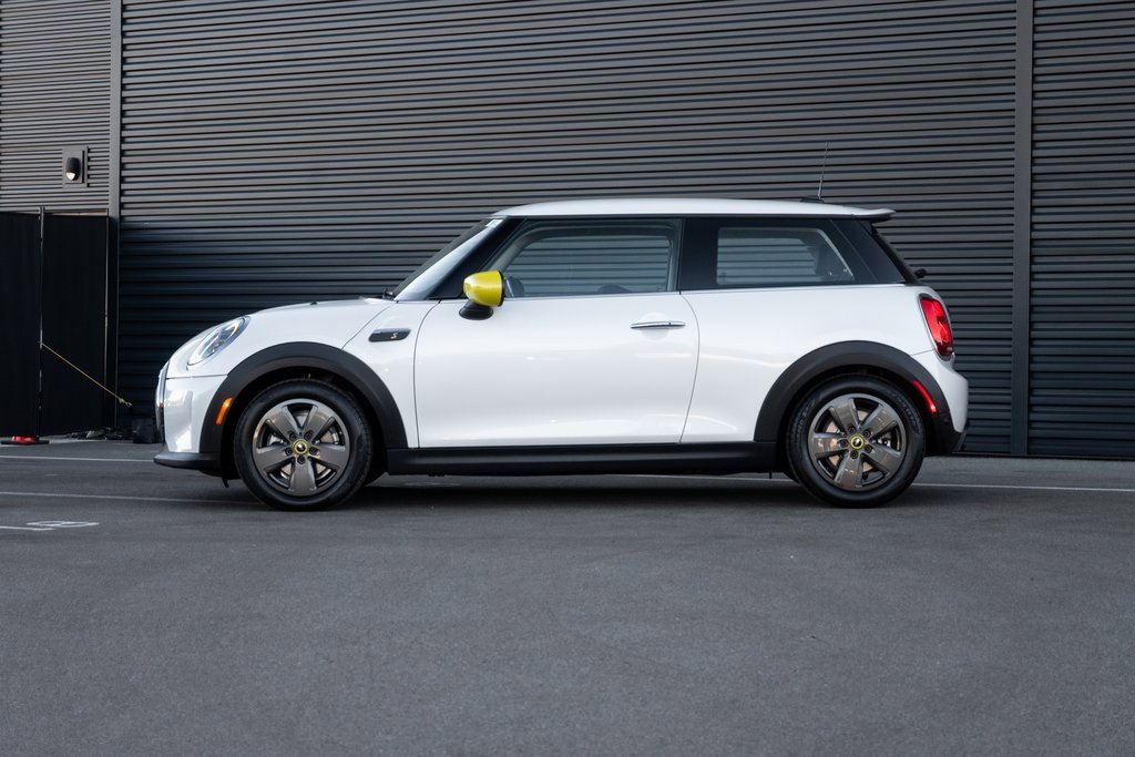 Used 2024 MINI Hardtop 2 Door SE with VIN WMW13DJ05R2U69827 for sale in Reno, NV