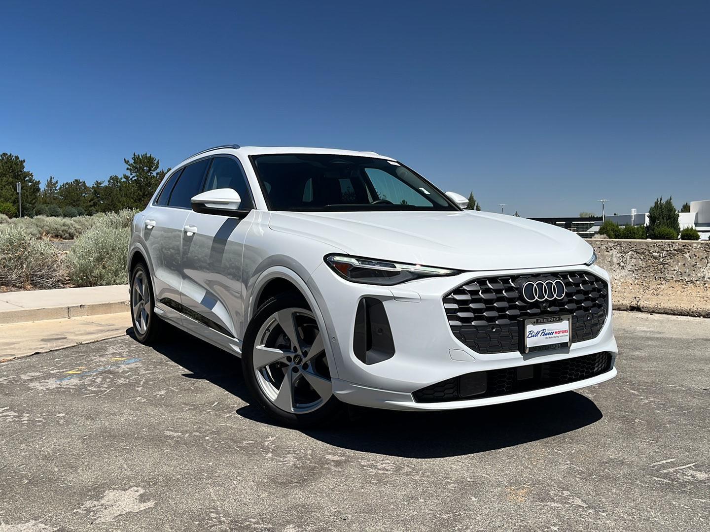 2025 Audi Q5 40 Prestige's photo