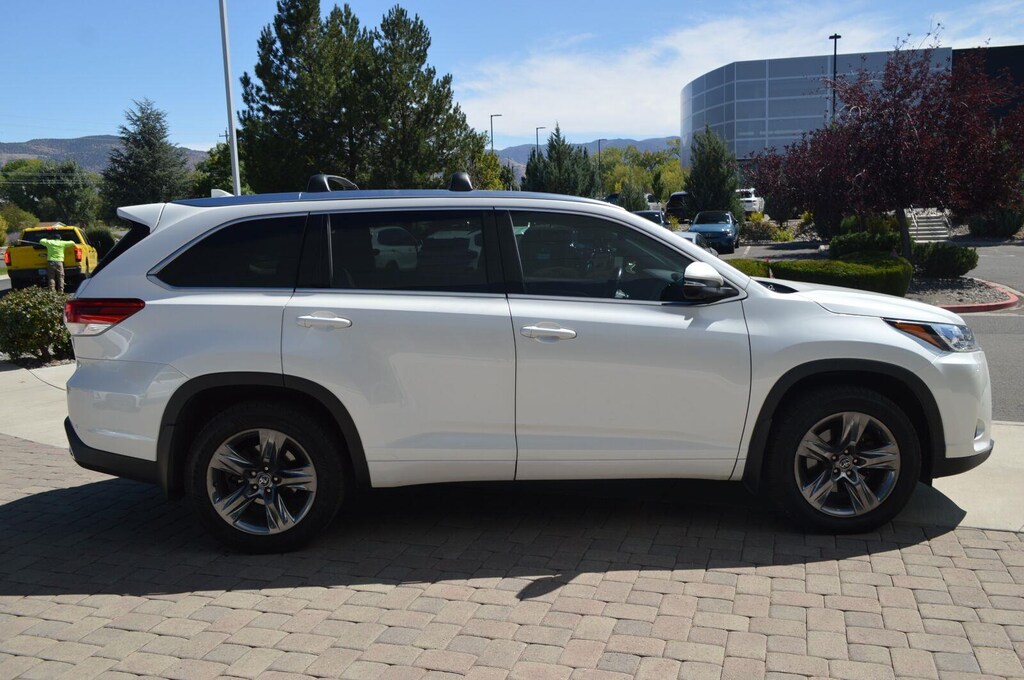 Used 2019 Toyota Highlander Limited Platinum SUV