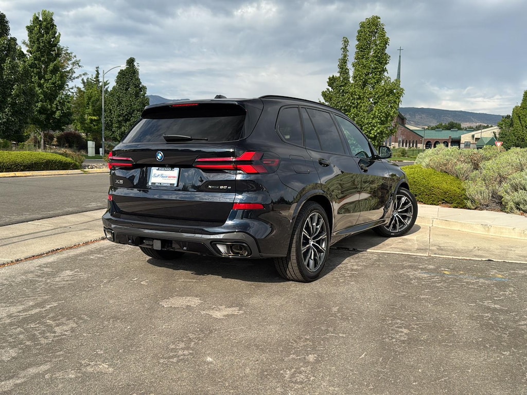 New 2026 BMW X5 xDrive50e Sports Activity Vehicle