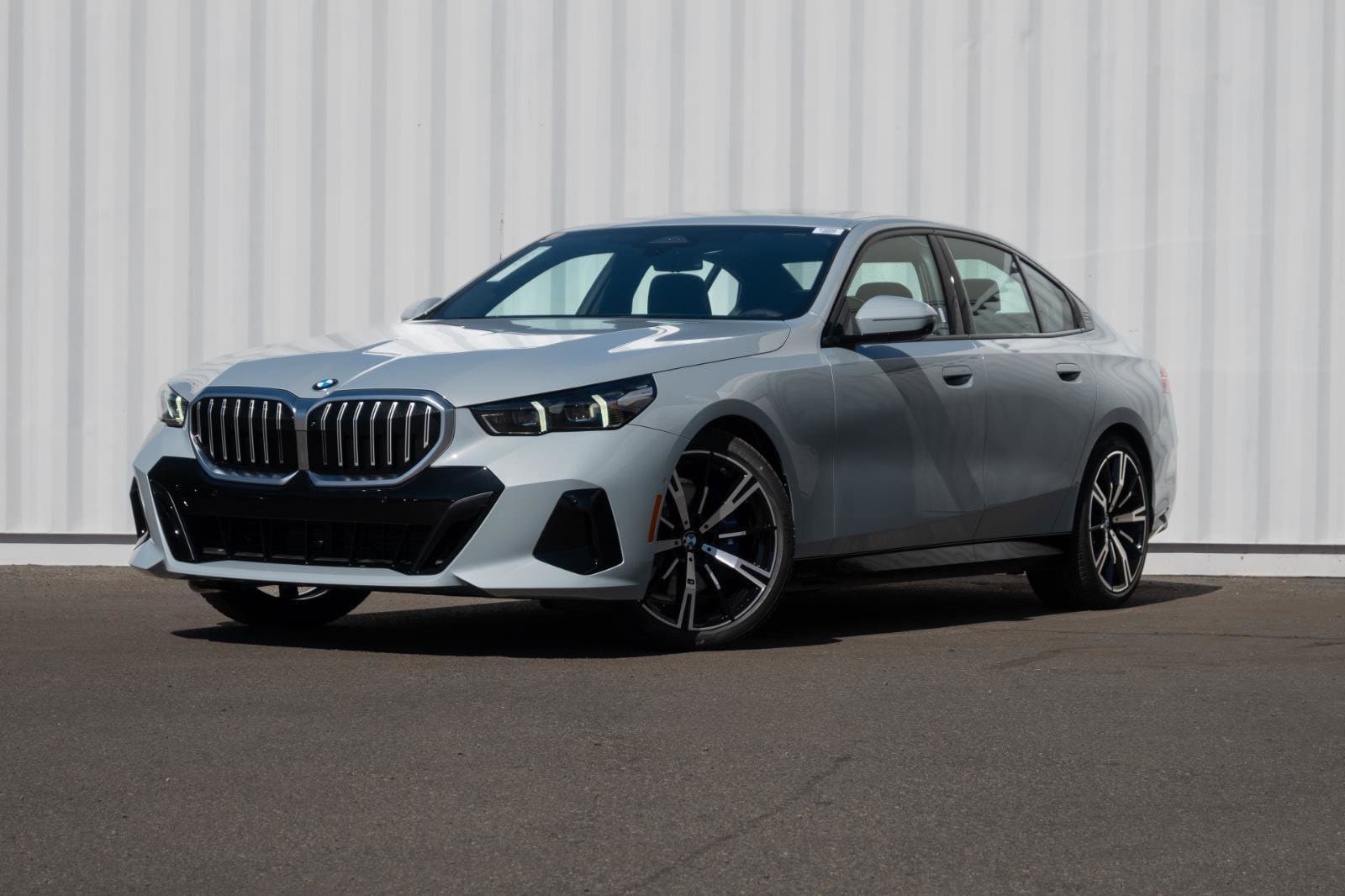 2026 BMW 5 Series 530i's photo