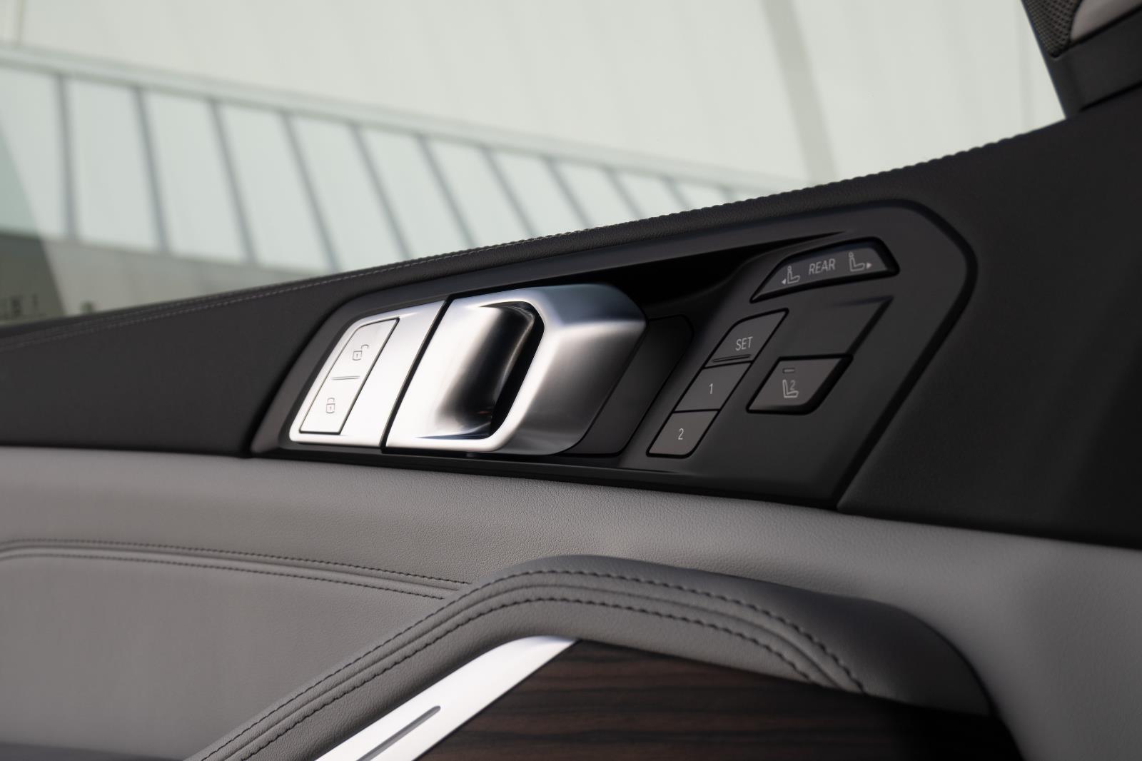 2026 BMW X7 40i - Photo 27