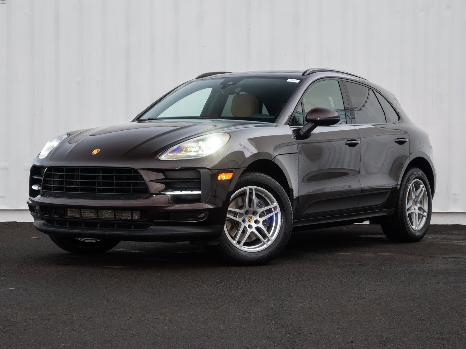 2021 Porsche Macan Base