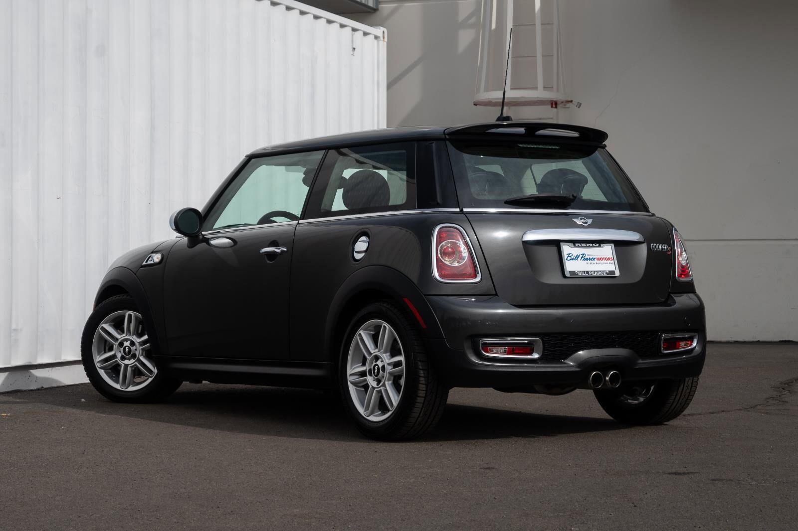 2013 Mini Cooper Hardtop S photo 3