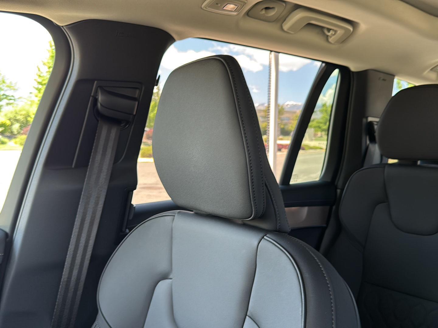 2026 Volvo XC90 Plus - Photo 11
