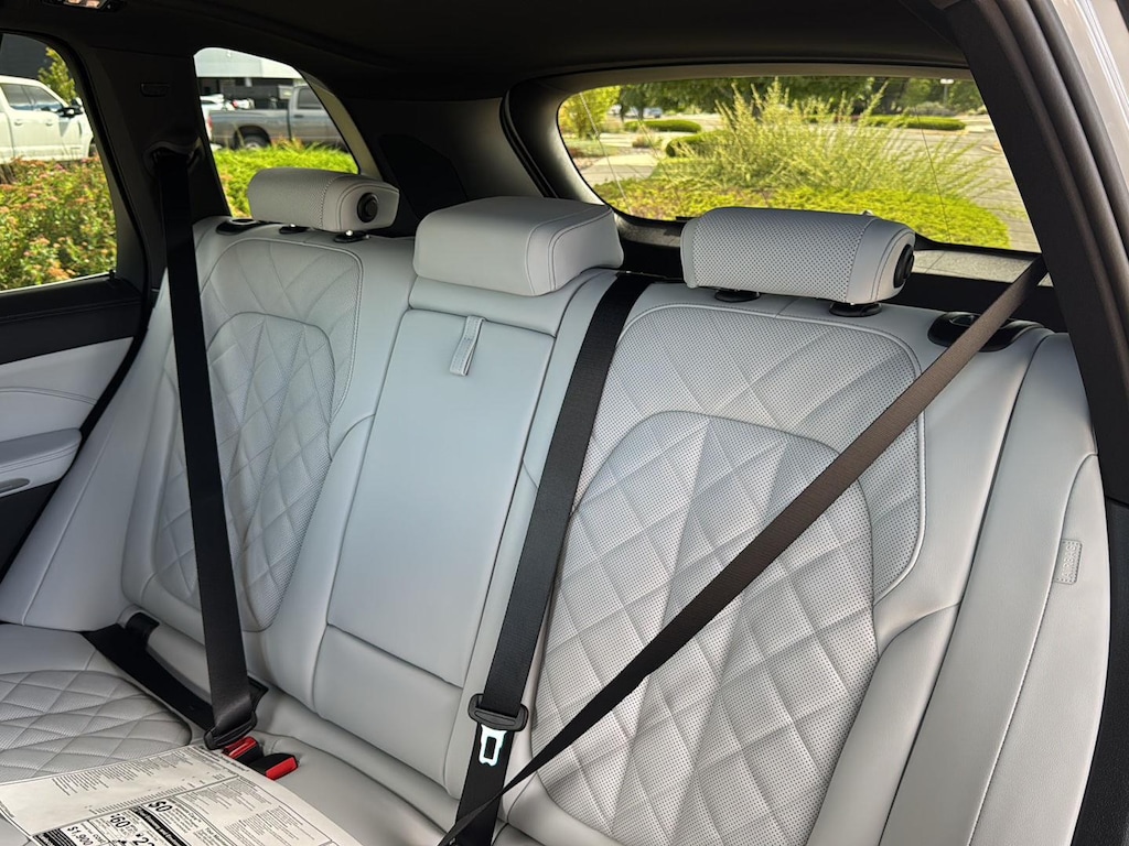 New 2026 BMW X5 xDrive50e Sports Activity Vehicle