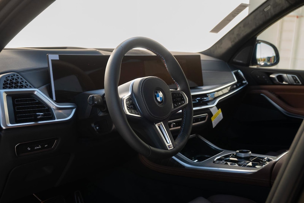 New 2026 BMW X7 M60i SUV