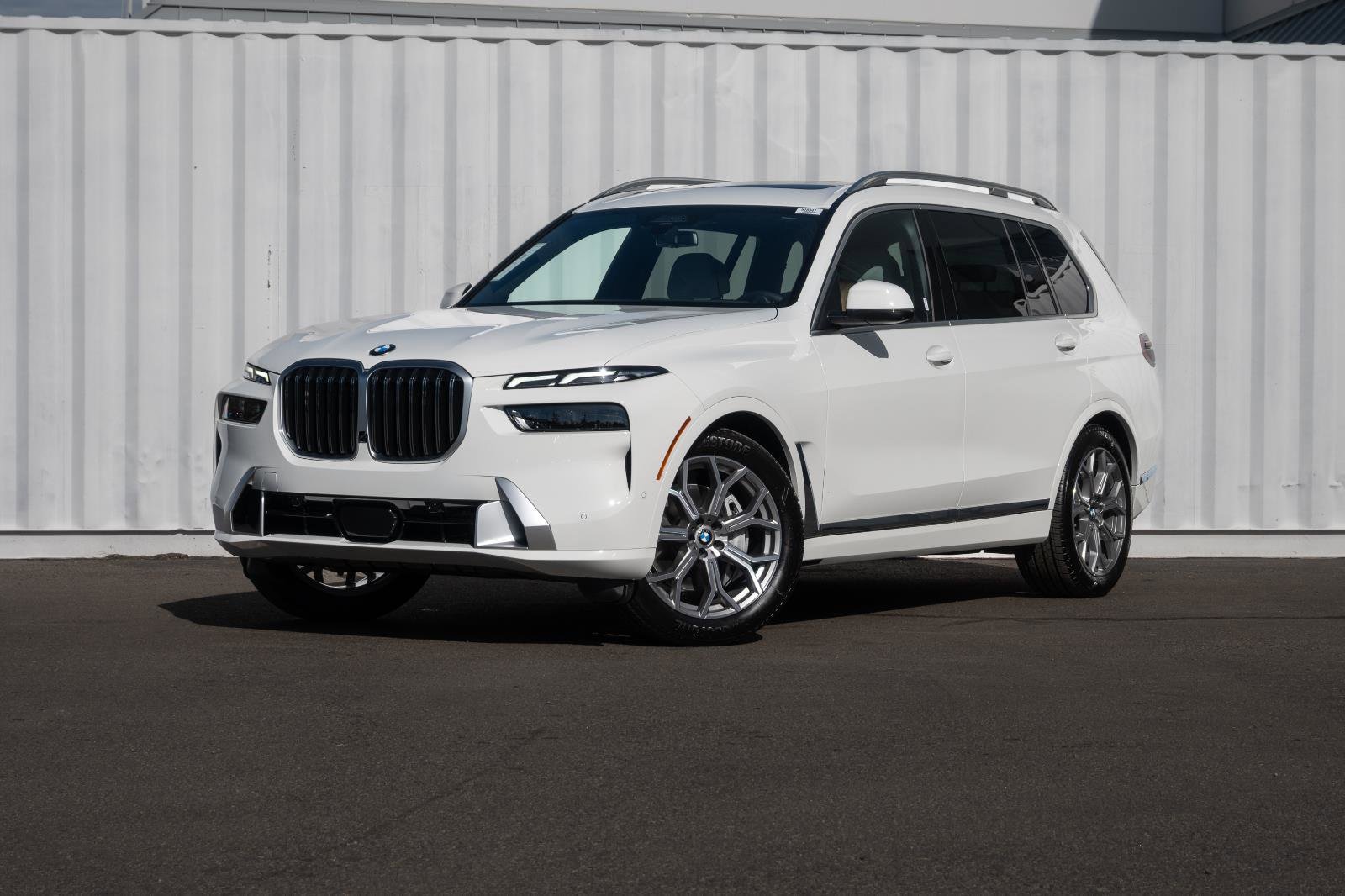 2026 BMW X7 40i's photo