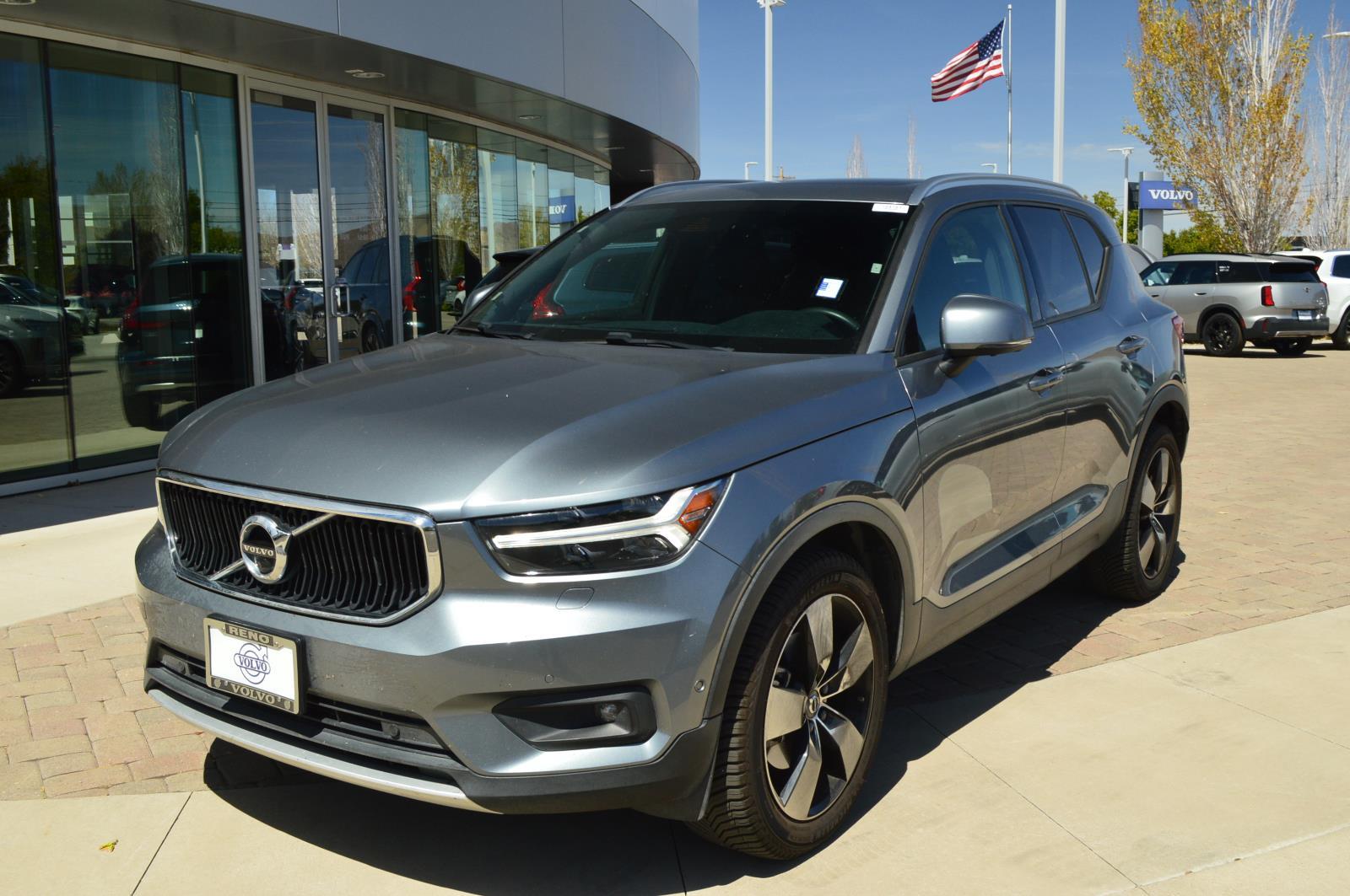 2019 Volvo XC40 Momentum