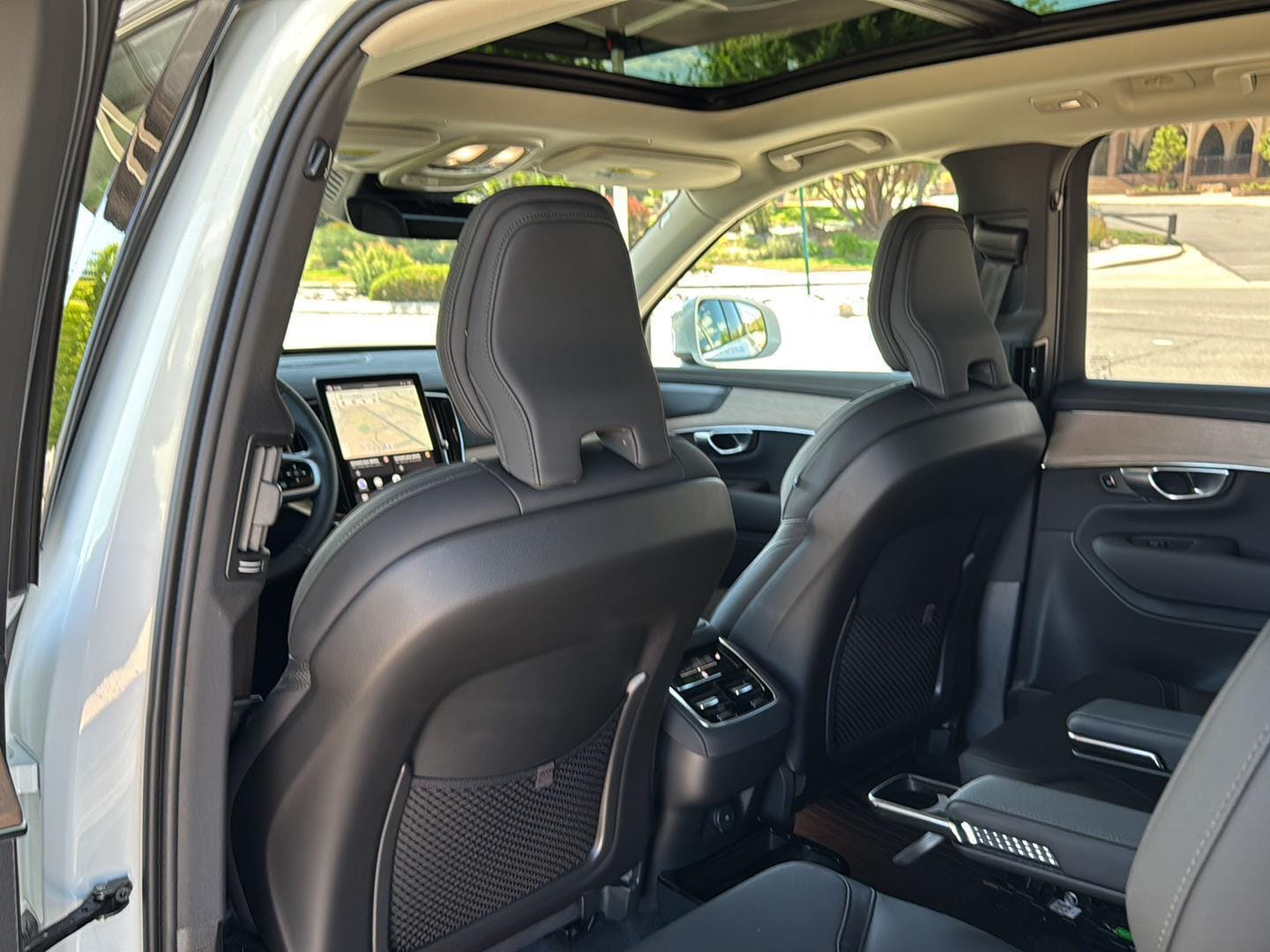 2026 Volvo XC90 Plus - Photo 13