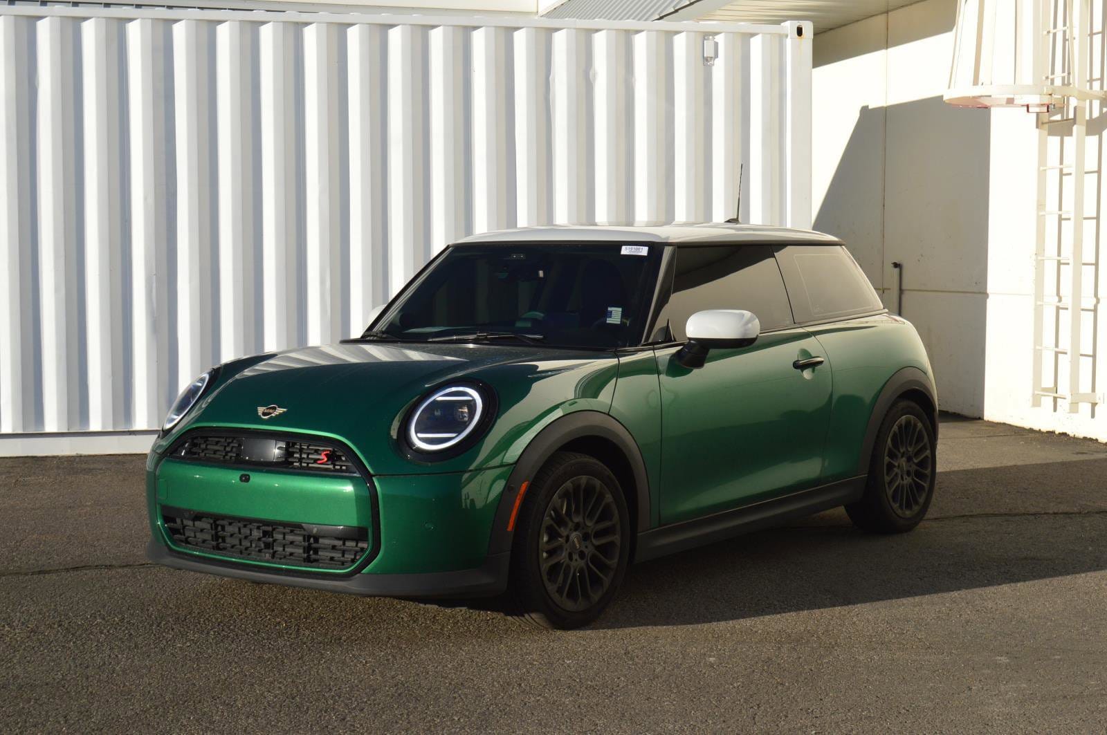2025 MINI Hardtop 2 Door S's photo