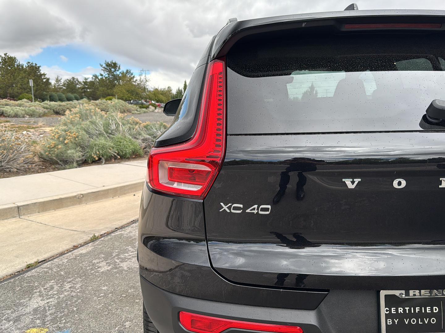 2025 Volvo XC40 Plus - Photo 30