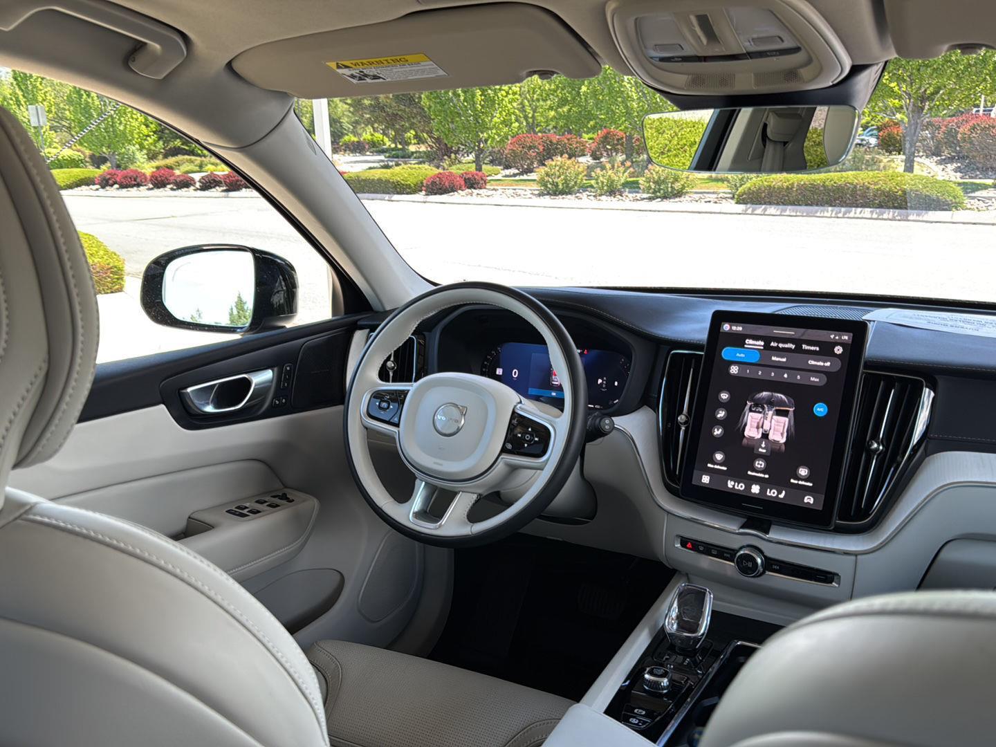 2026 Volvo XC60 Ultra - Photo 21