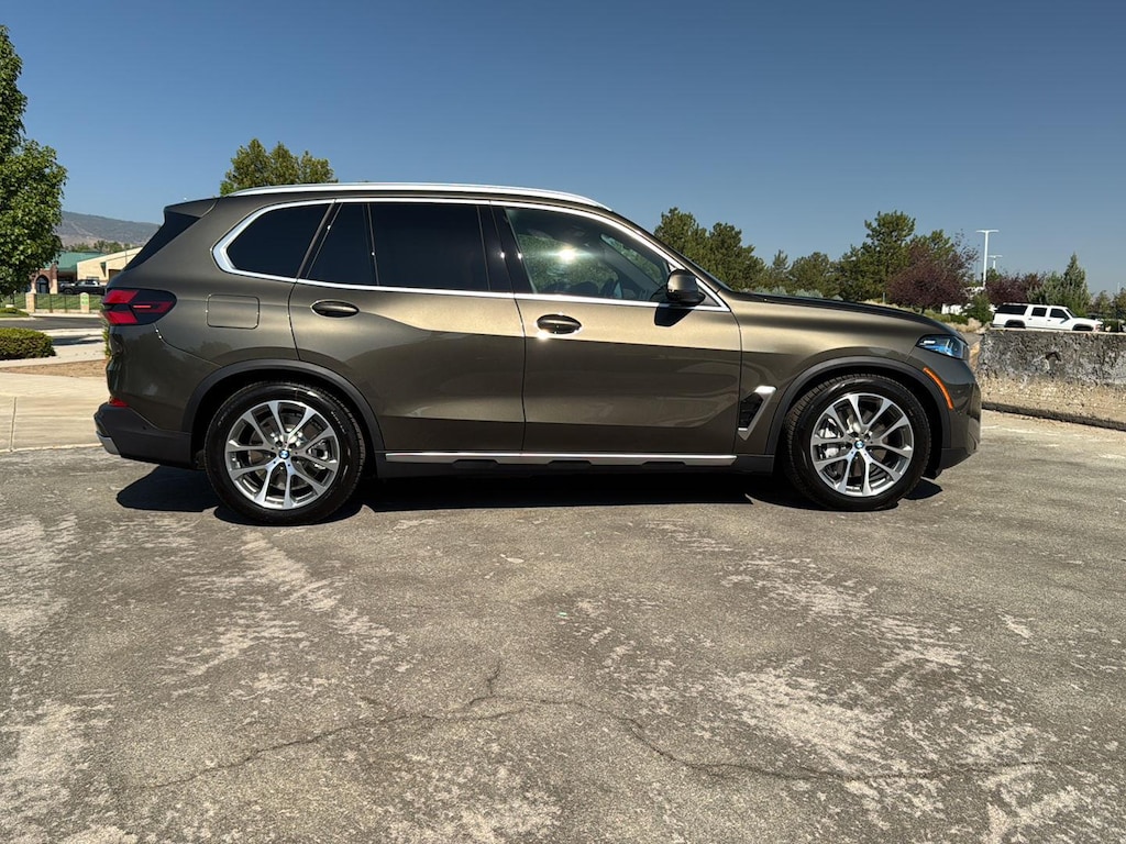 New 2026 BMW X5 xDrive50e Sports Activity Vehicle