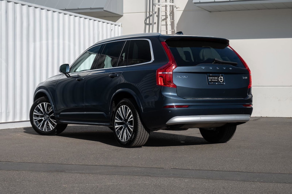Certified 2022 Volvo XC90 Momentum SUV