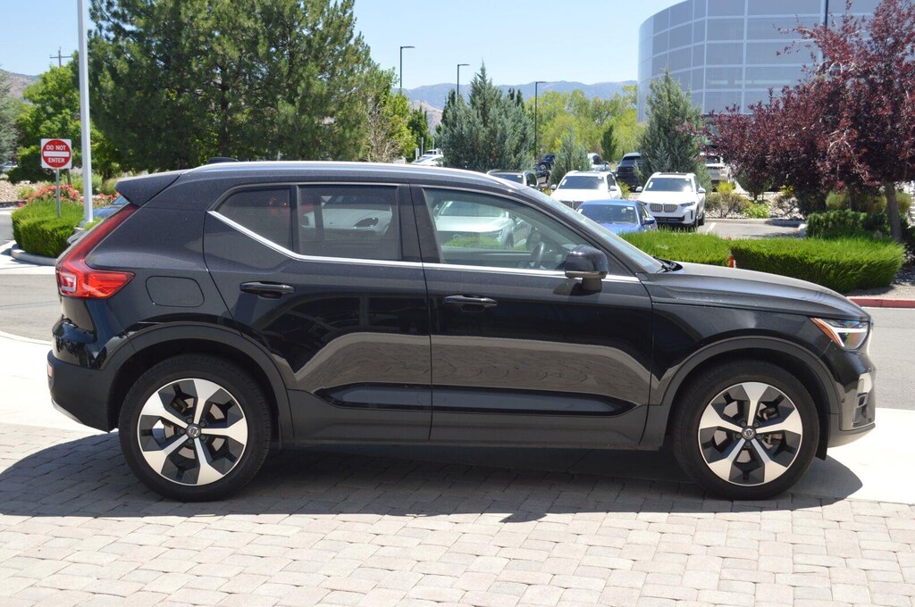 Certified 2023 Volvo XC40 Plus Bright Theme SUV