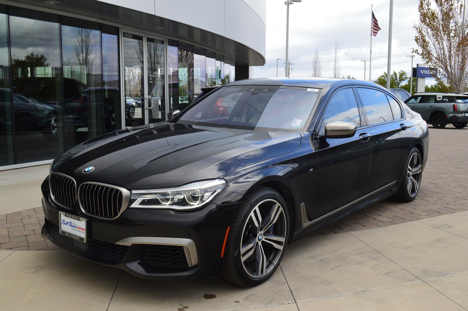 2018 BMW 7 Series M760i xDrive's photo