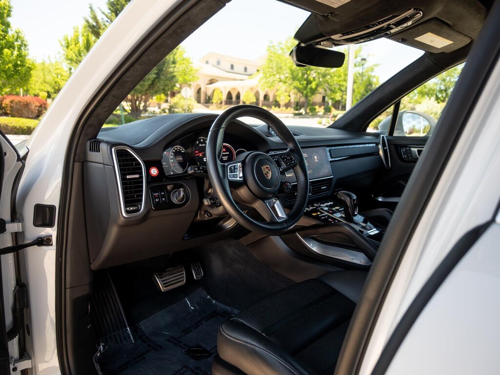 Certified 2023 Porsche Cayenne Turbo SUV