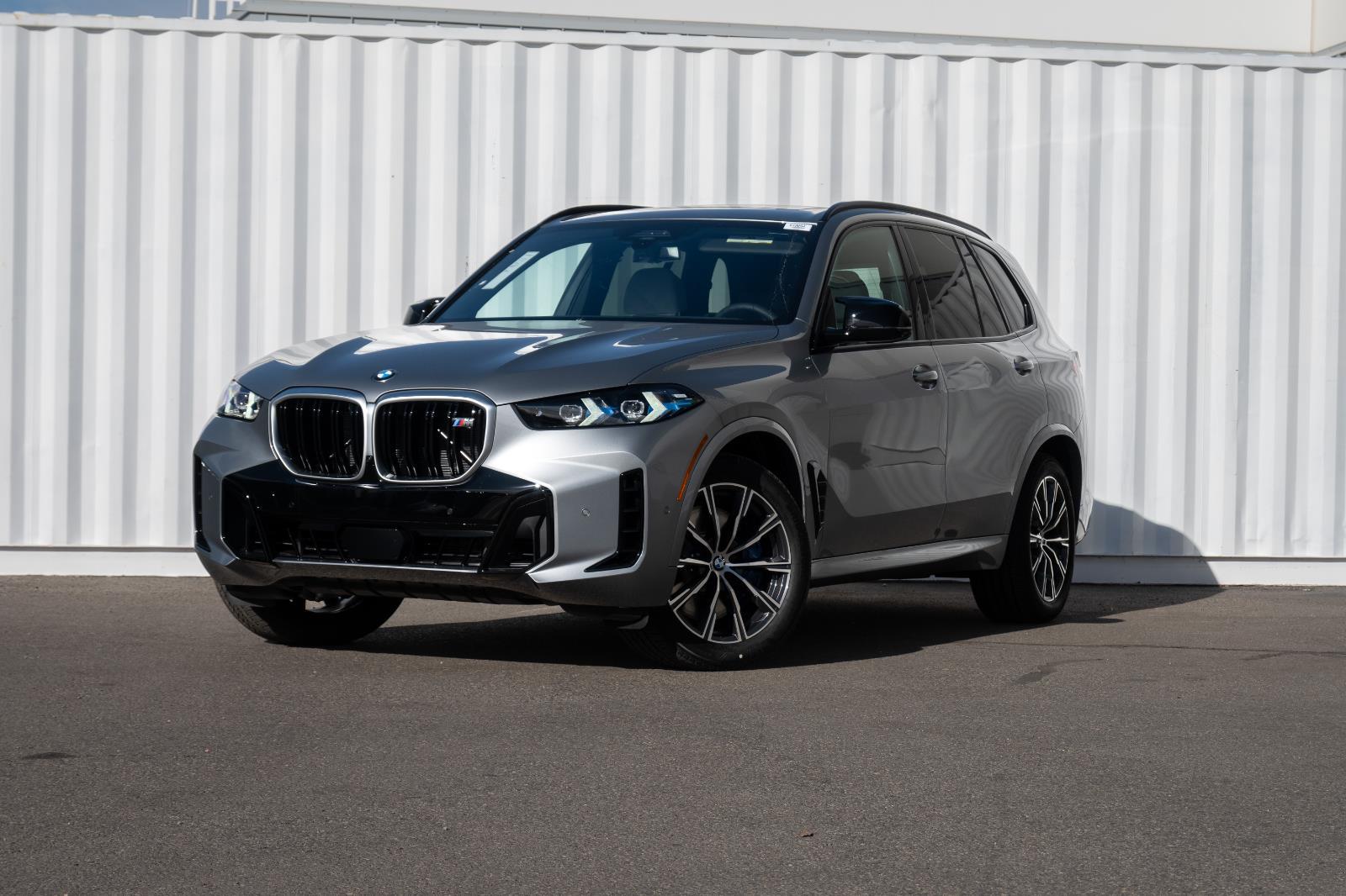 2026 BMW X5 M60i's photo