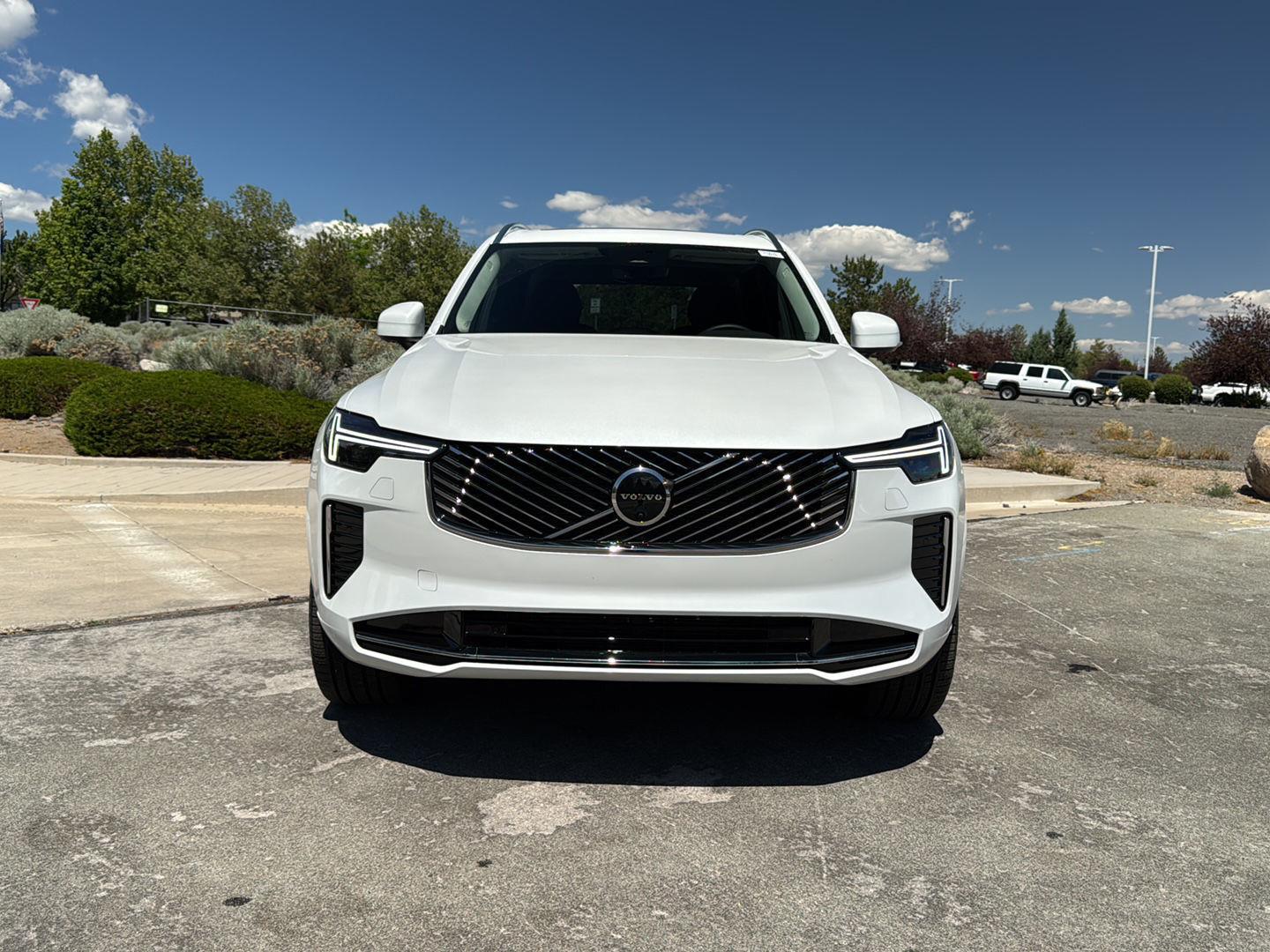 2026 Volvo XC90 Plus - Photo 10