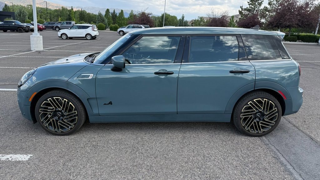 Used 2024 MINI Clubman S with VIN WMWXJ1C05R2U77924 for sale in Reno, NV