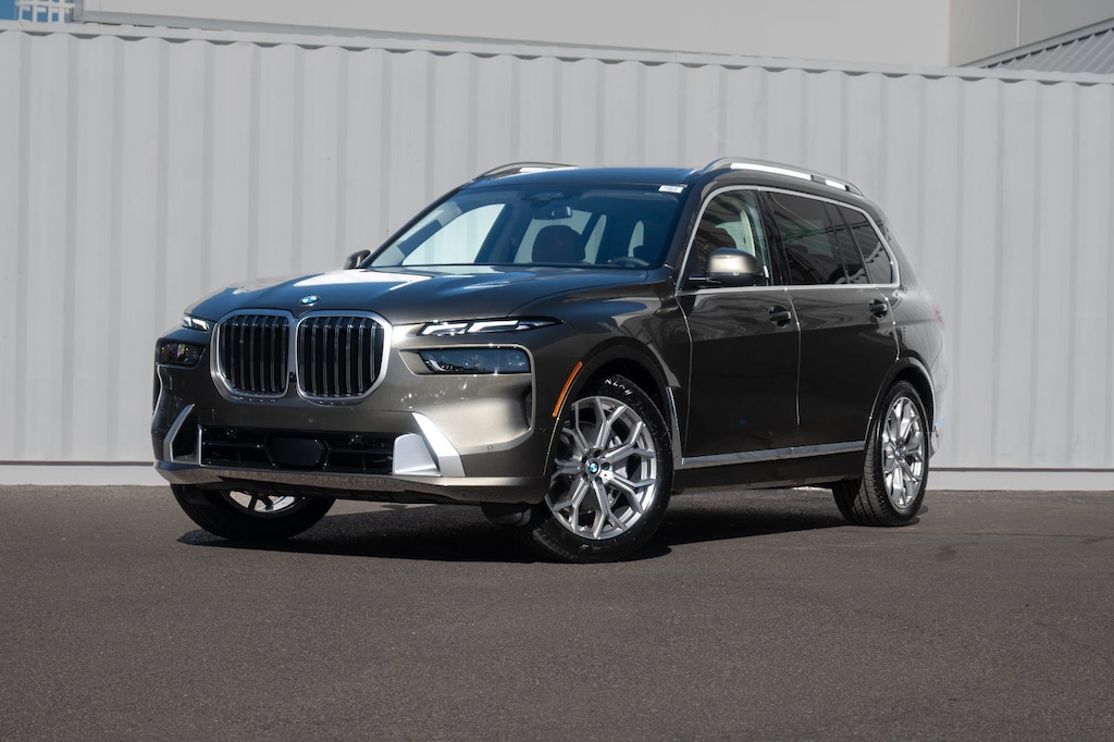 New 2026 BMW X7 xDrive40i SUV