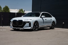 2025 BMW 760i xDrive Sedan