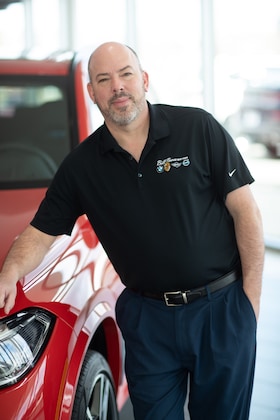 Staff member Roland Nesper from 80f89bad6a45