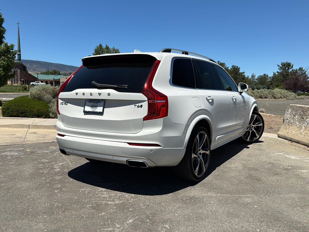 Used 2018 Volvo XC90 Momentum SUV