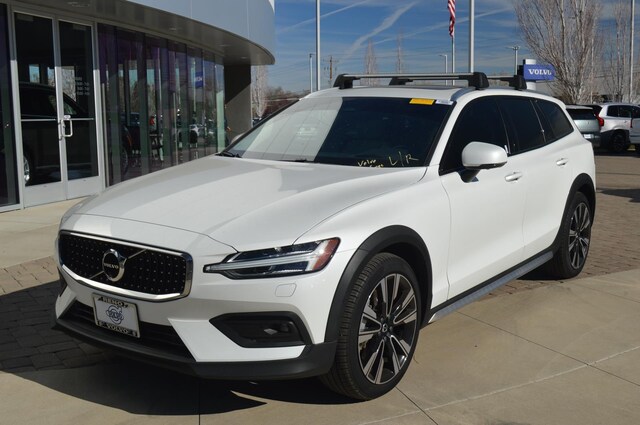 Used 2025 Volvo V60 Cross Country Ultra Wagon Reno, NV