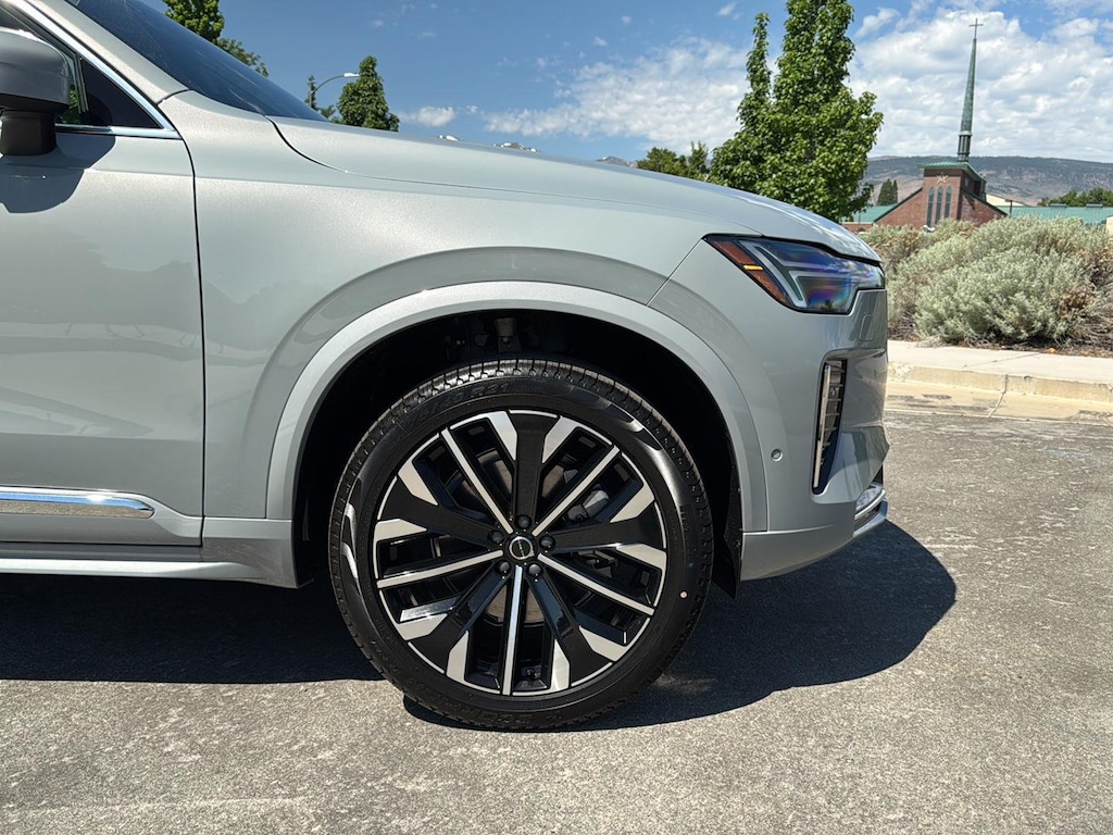 New 2026 Volvo XC90 B6 Plus 7-Seater SUV