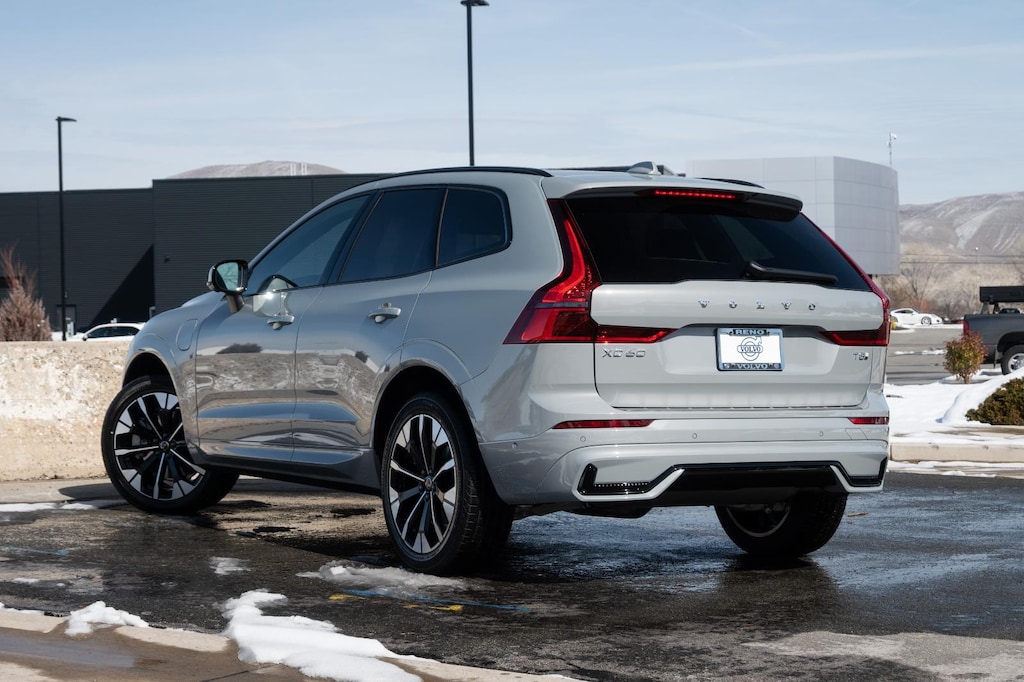 New 2026 Volvo XC60 plug-in hybrid T8 Plus SUV