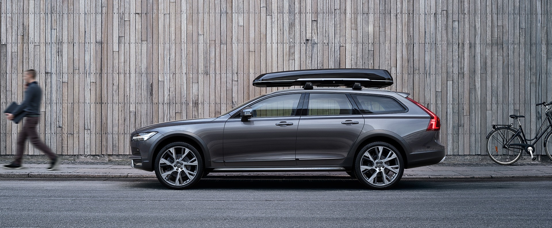 Volvo-V90-Cross-Country-profile