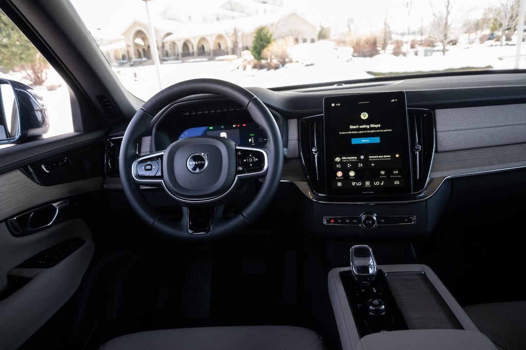 New 2026 Volvo XC90 plug-in hybrid T8 Plus 7-Seater SUV