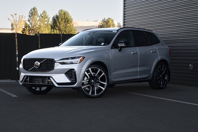 Used 2023 Volvo XC60 Recharge Plug-In Hybrid Ultimate Dark Theme T8 eAWD PHEV Ultimate Dark Theme Reno, NV